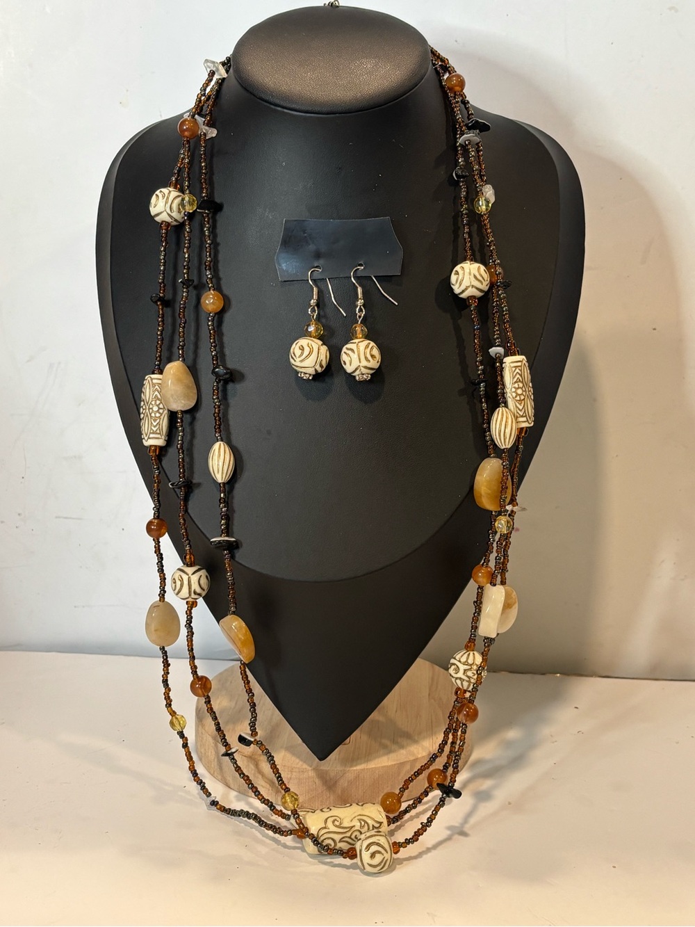 Vintage Boho Multi Strand Seed Bead Necklace Earring Set Carved Cream Resin 30”